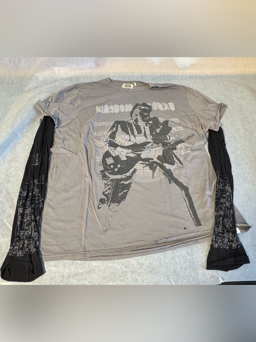 Juicy Couture Guitar Graphic Tee XXL Layered Long Sleeve Printed Sleeve Shirt